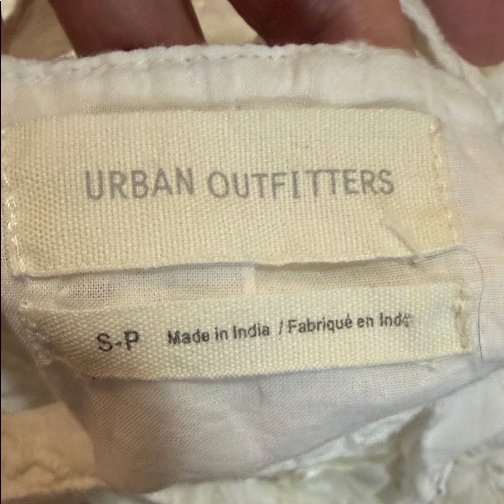 Urban Outfitters size Small - Picture 3 of 3